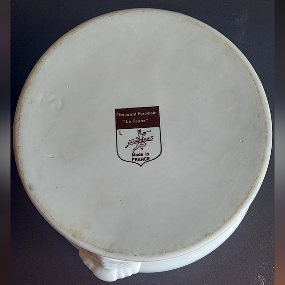 Louis Lourioux France covered casserole with bird motif - Picture 8 of 11